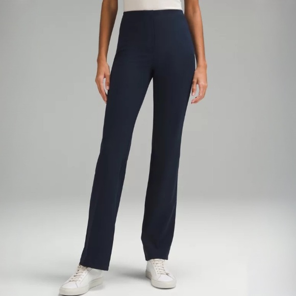 Lululemon - Picture 1 of 9